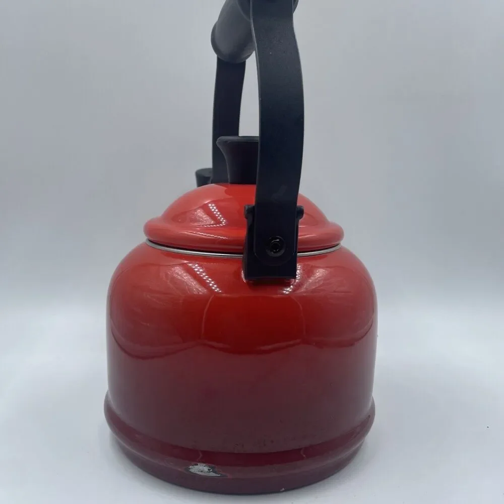 Le Creuset 1.25 Qt/1.1L Demi Tea Kettle w/Lid Flame Red Ombre Enamel Whistling